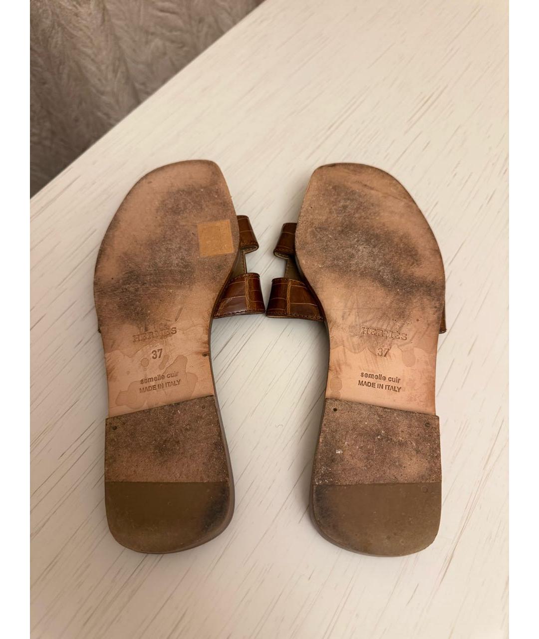 HERMES Коричневые шлепанцы из экзотической кожи, фото 8