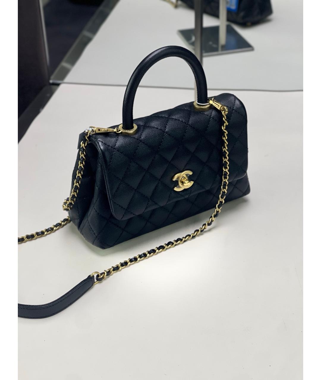 CHANEL Черная кожаная сумка с короткими ручками, фото 8