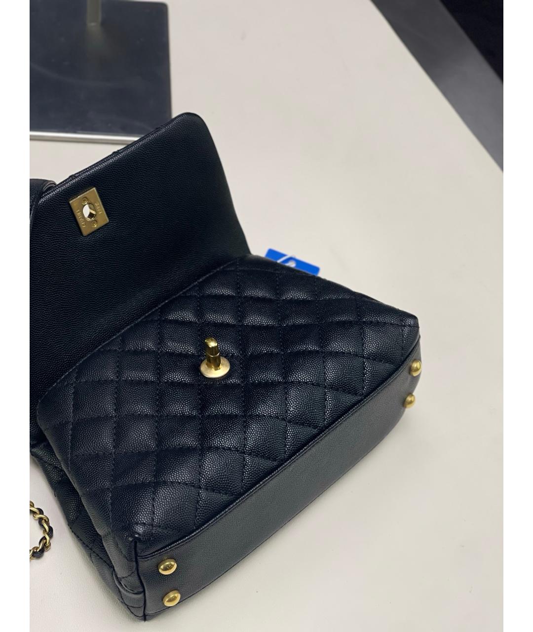 CHANEL Черная кожаная сумка с короткими ручками, фото 6