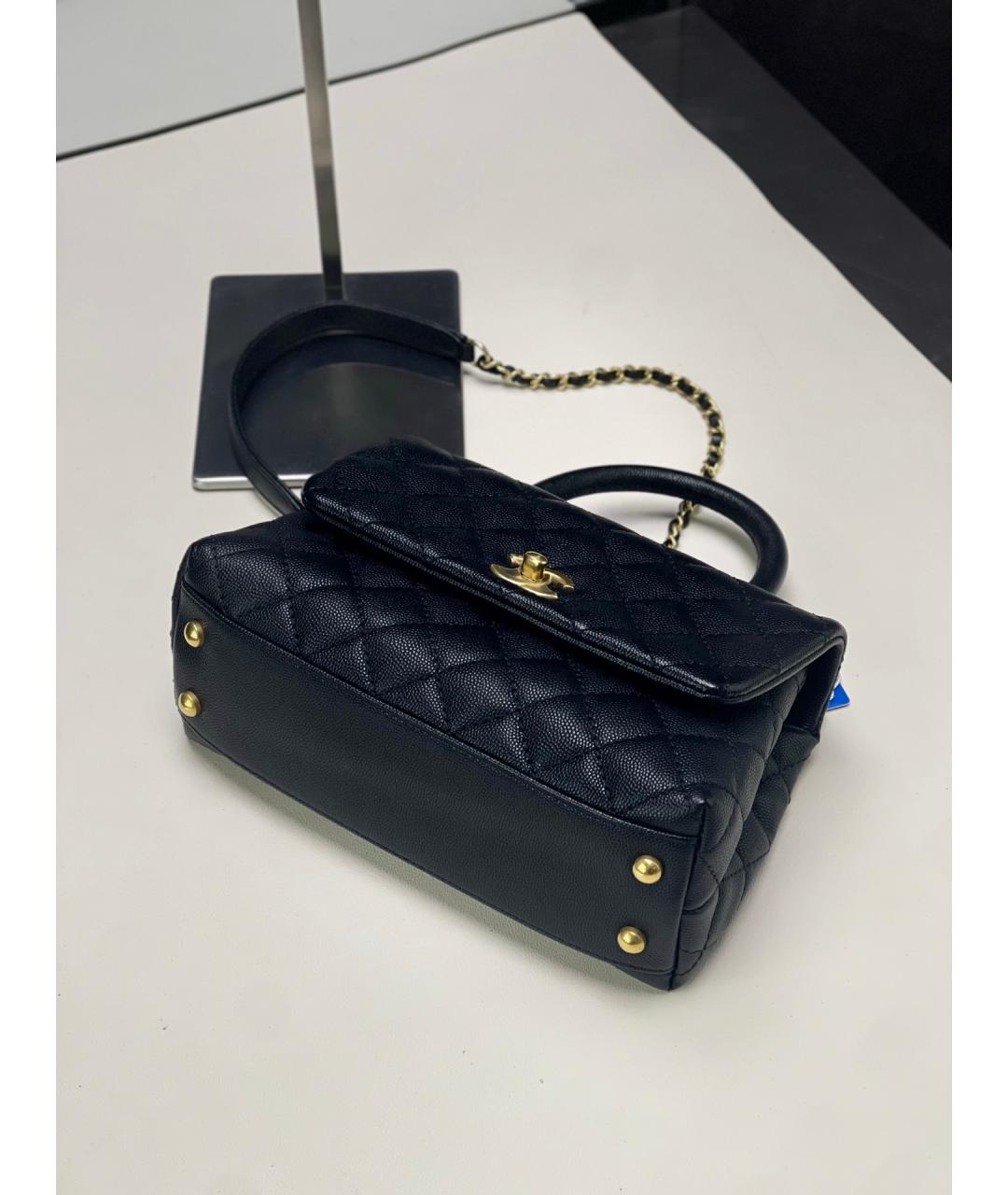 CHANEL Черная кожаная сумка с короткими ручками, фото 5