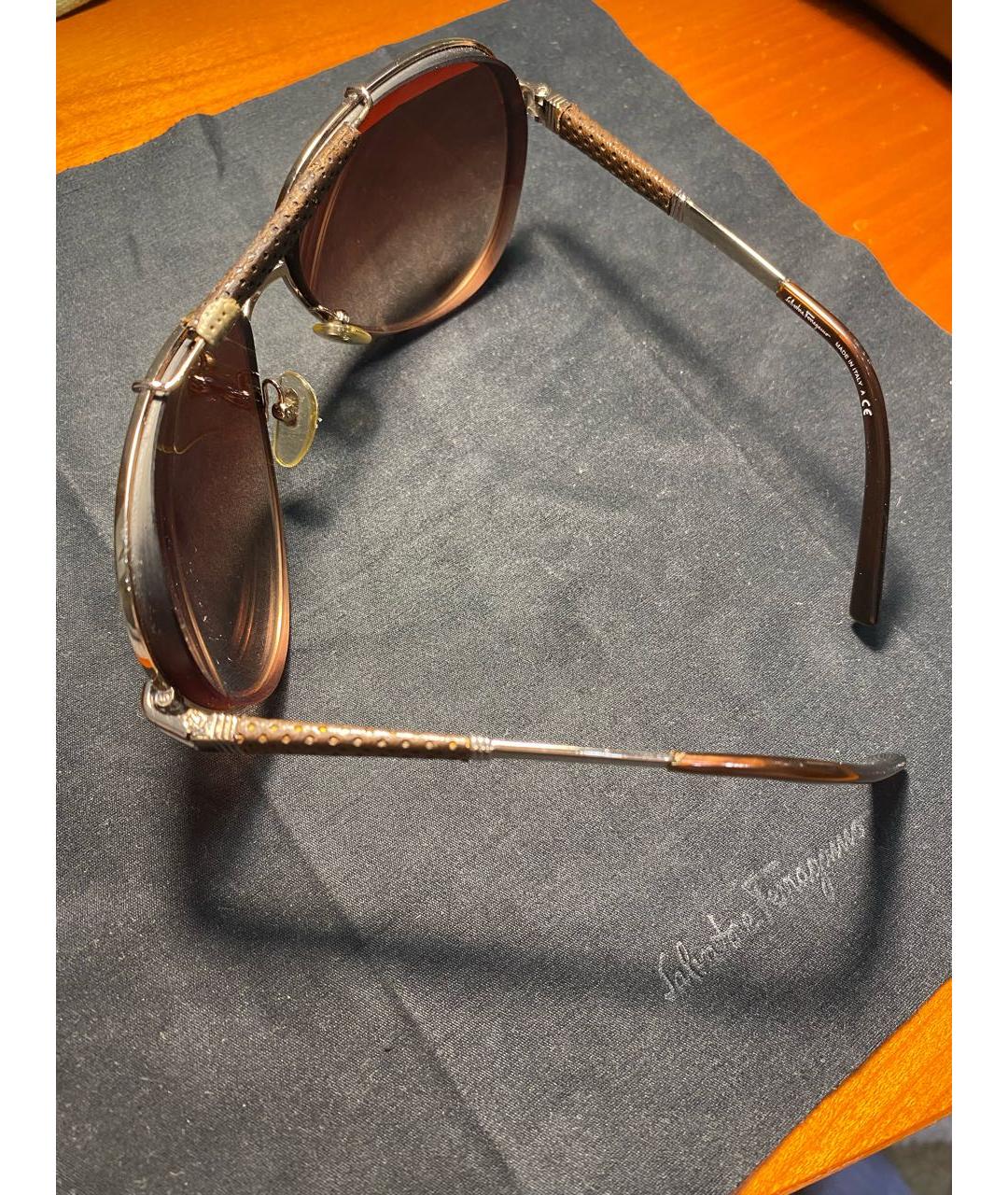 FERRAGAMO Коричневые металлические солнцезащитные очки, фото 2