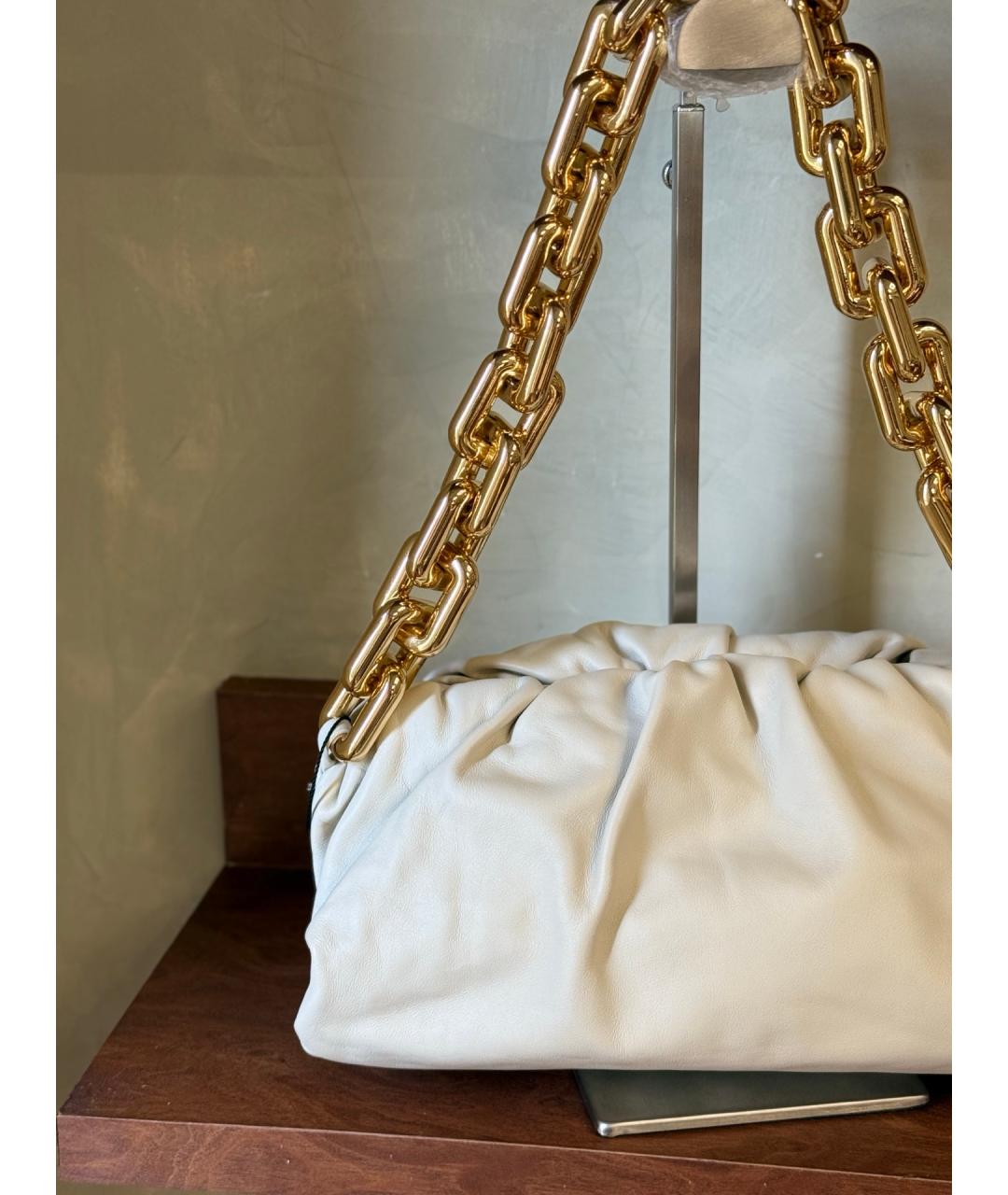 BOTTEGA VENETA Белая кожаная сумка с короткими ручками, фото 5