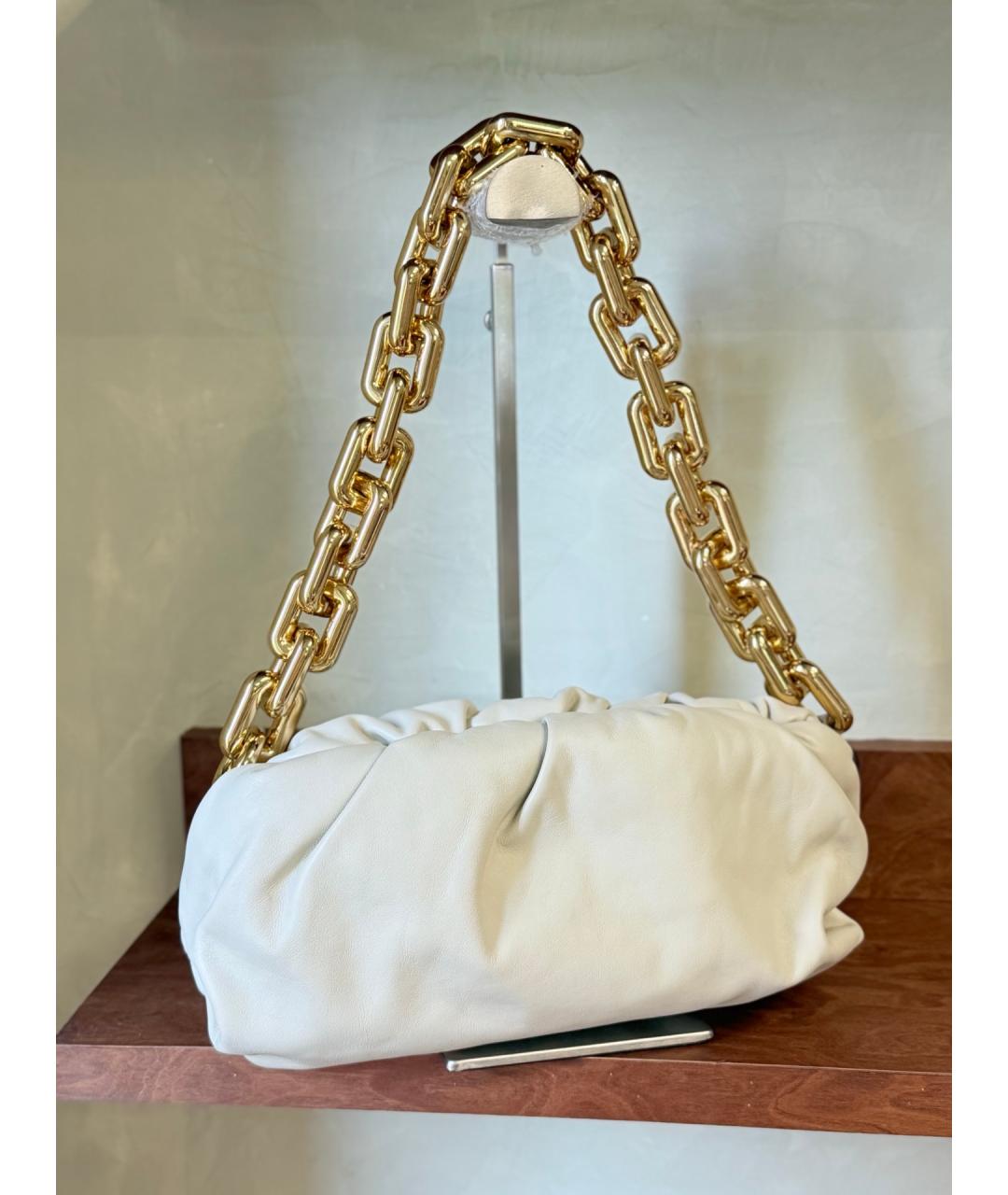 BOTTEGA VENETA Белая кожаная сумка с короткими ручками, фото 3