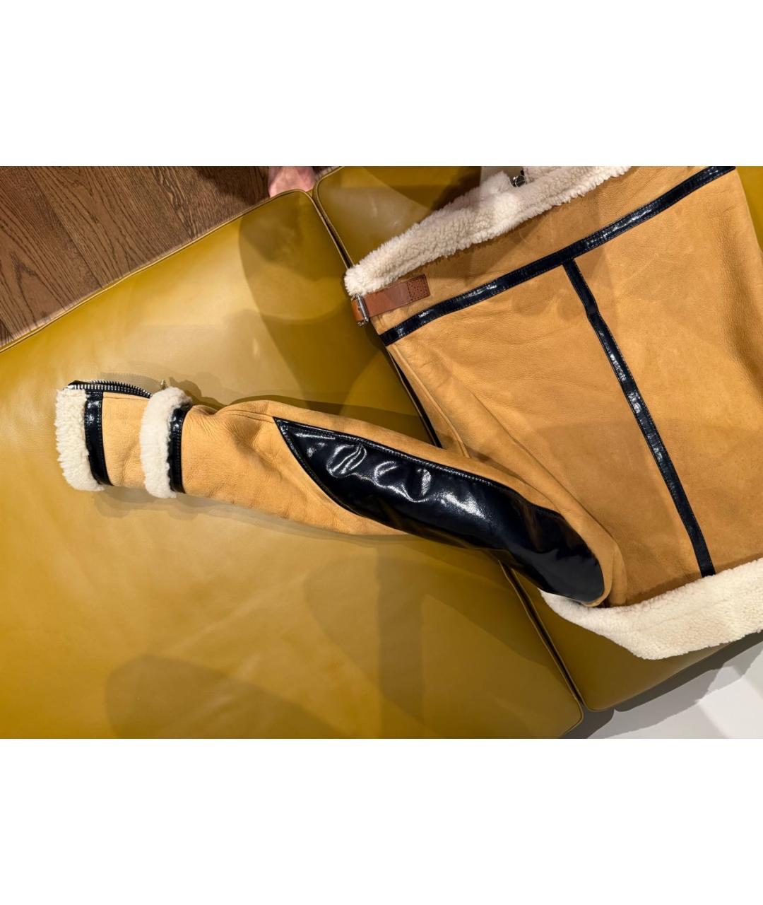 MONCLER Горчичная меховая дубленка, фото 4