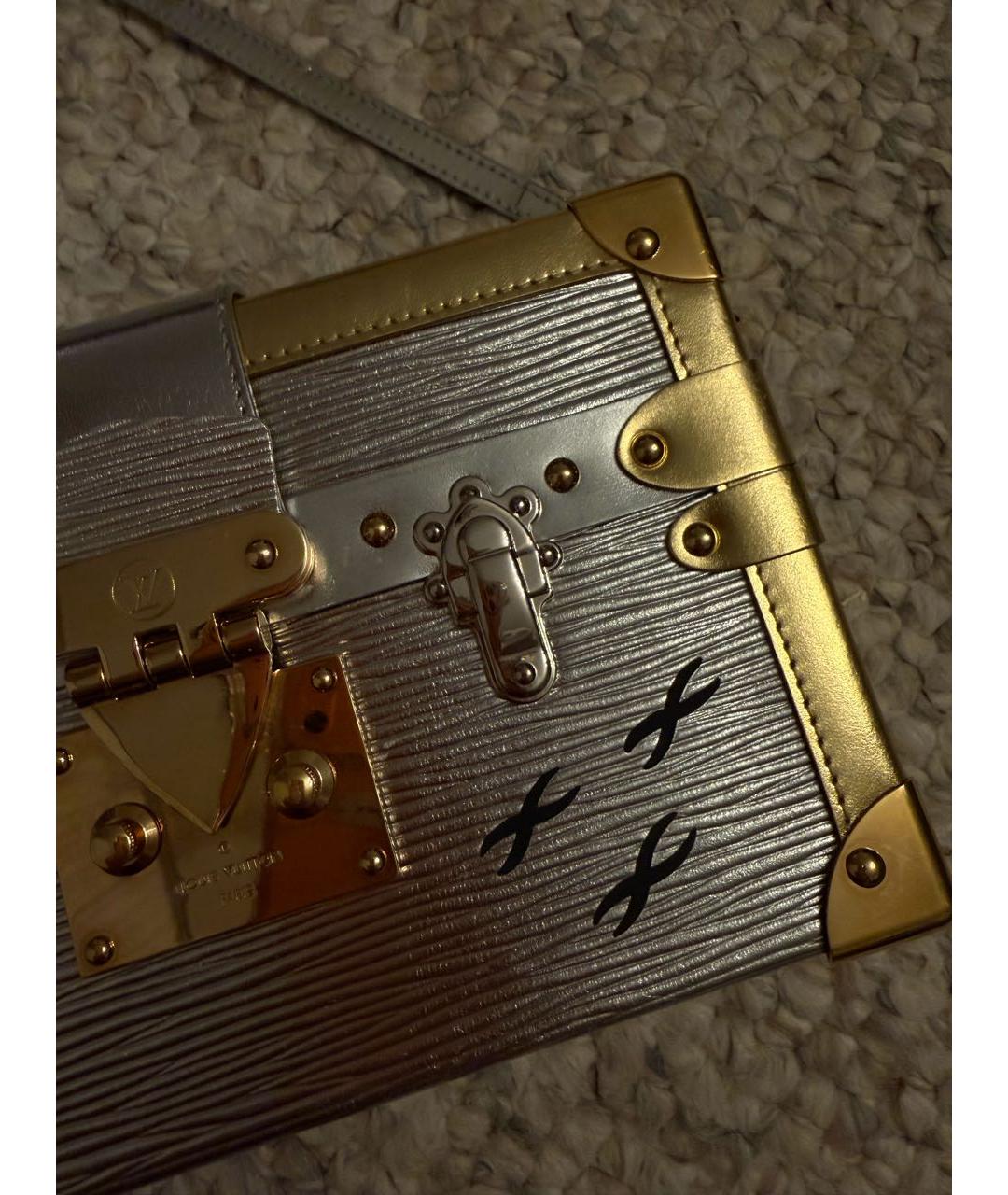 LOUIS VUITTON Серебряная сумка через плечо, фото 2