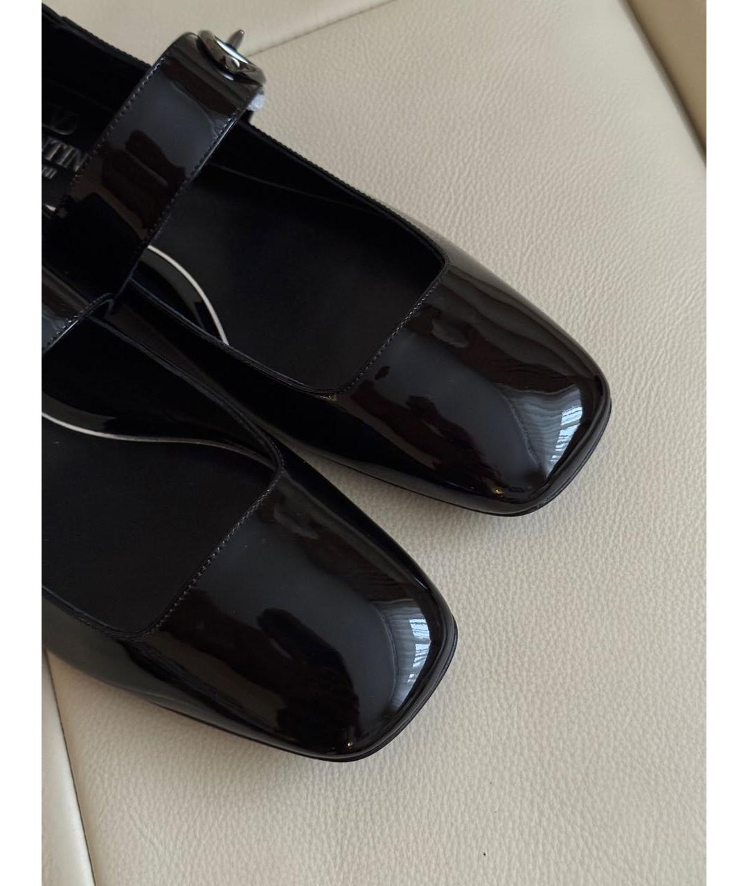 VALENTINO Черные балетки из лакированной кожи, фото 5