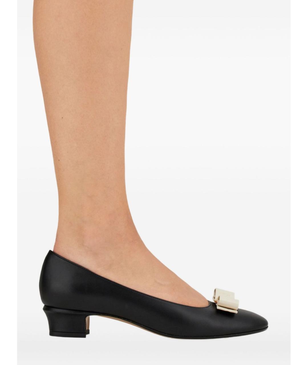 FERRAGAMO Черные кожаные туфли, фото 5