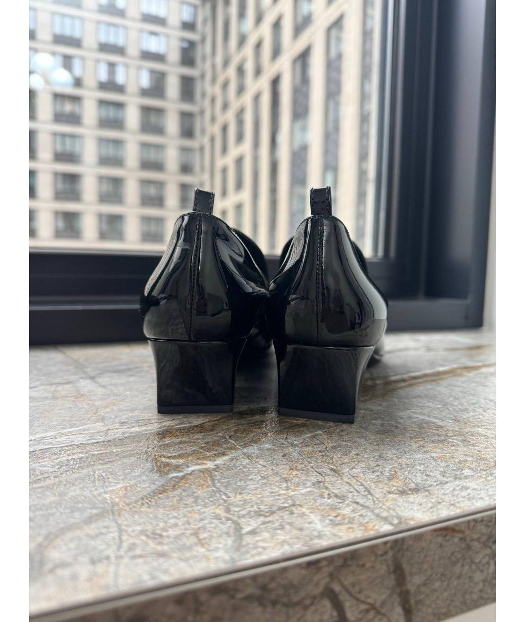 CHANEL Черные туфли из лакированной кожи, фото 4