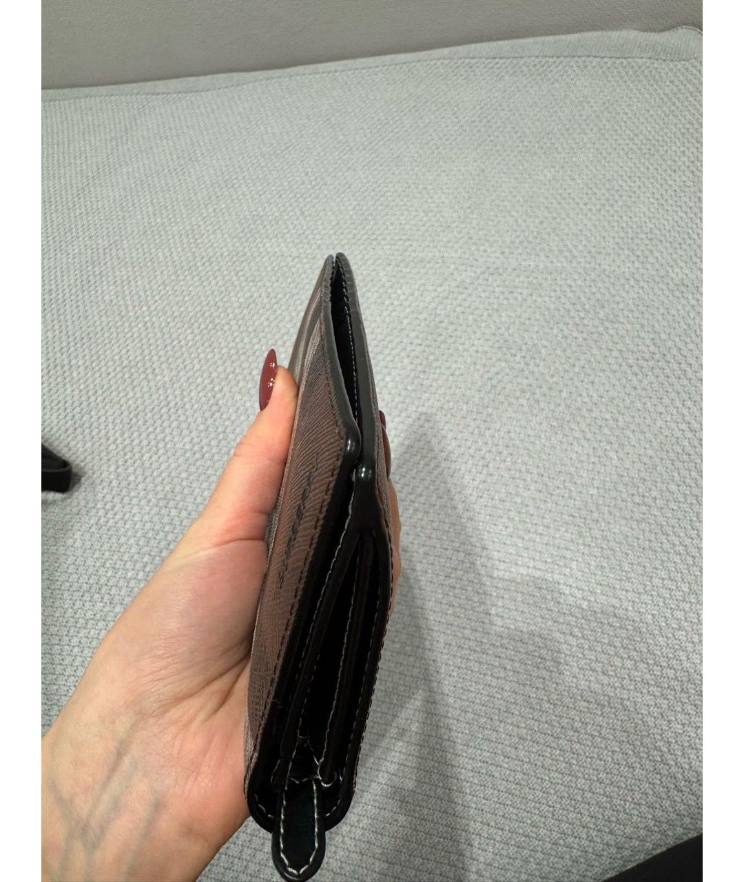 BURBERRY Бежевый кожаный кошелек, фото 6