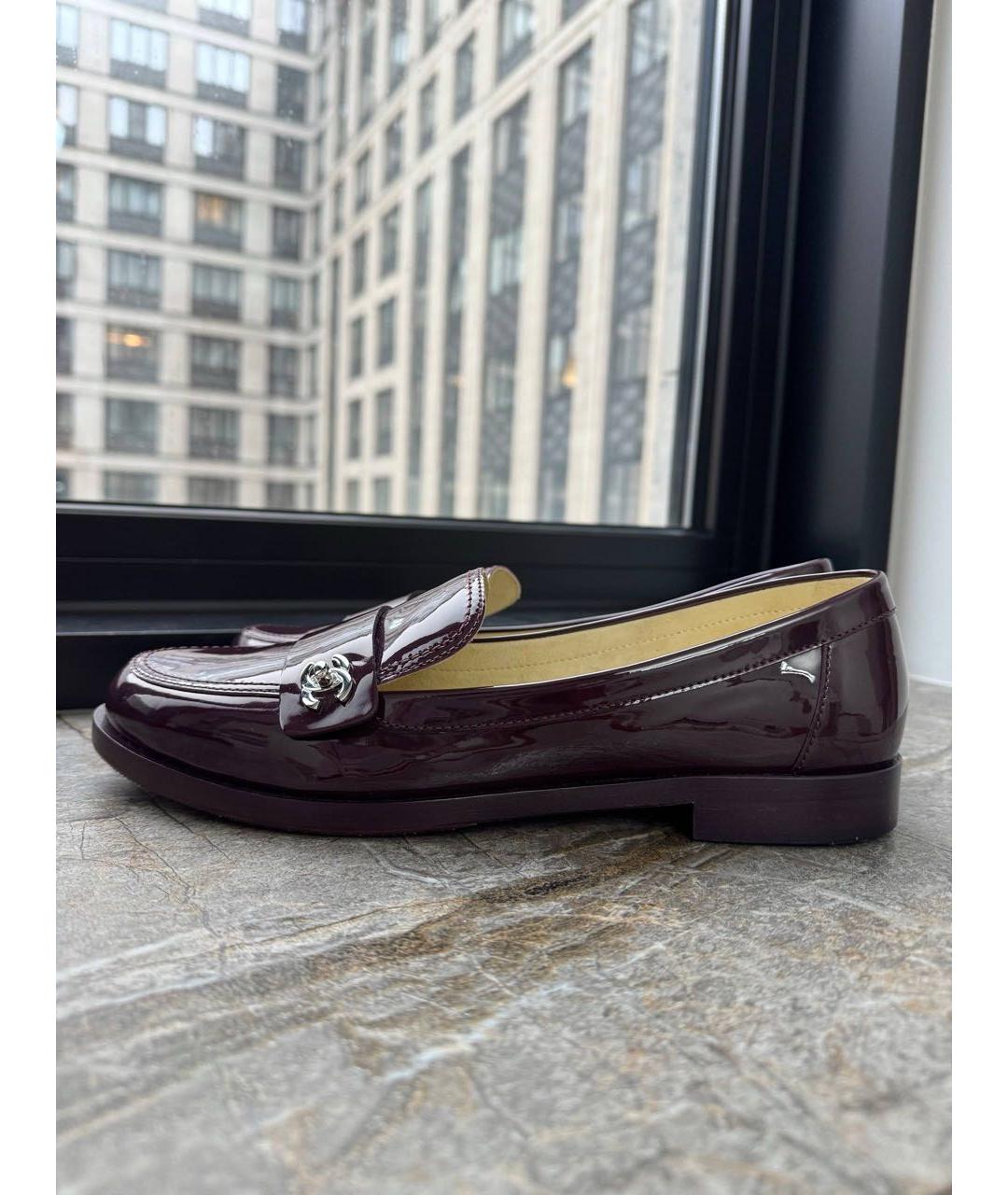 CHANEL Бордовые лоферы из лакированной кожи, фото 6