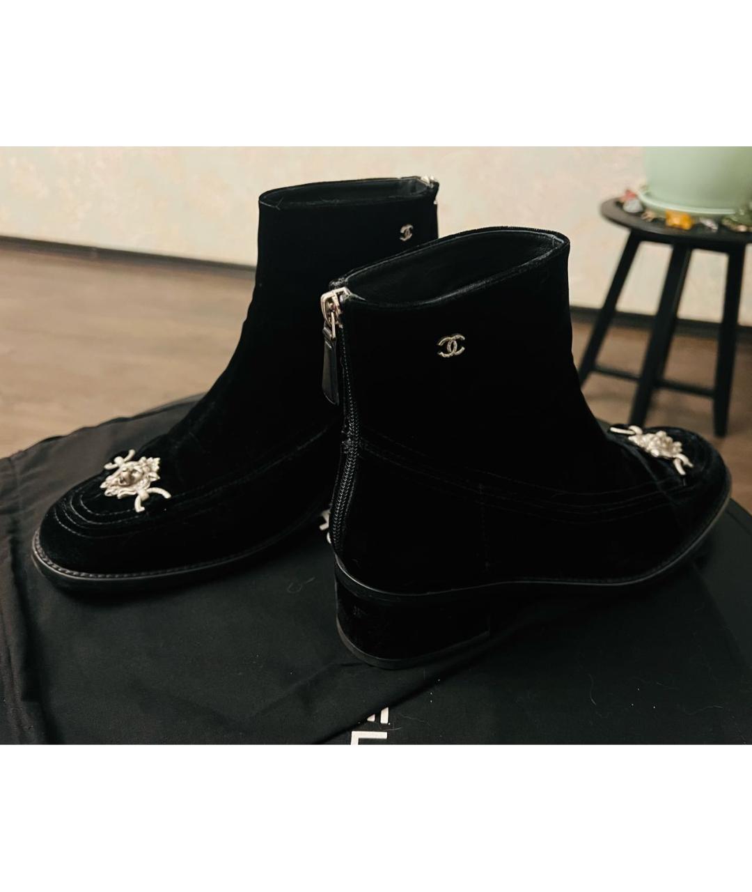 CHANEL Черные бархатные ботильоны, фото 2