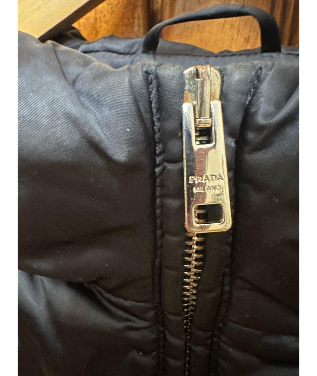 PRADA Темно-синий полиэстеровый пуховик, фото 4