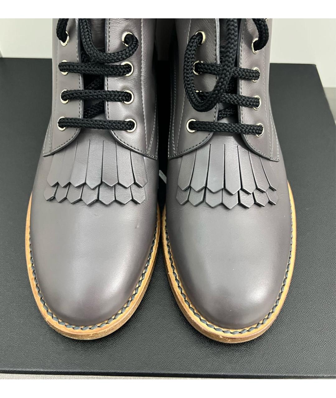 CHANEL Антрацитовые кожаные ботинки, фото 3