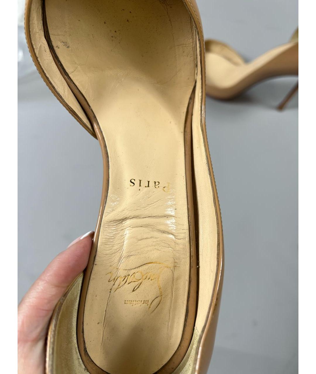 CHRISTIAN LOUBOUTIN Бежевые туфли из лакированной кожи, фото 6
