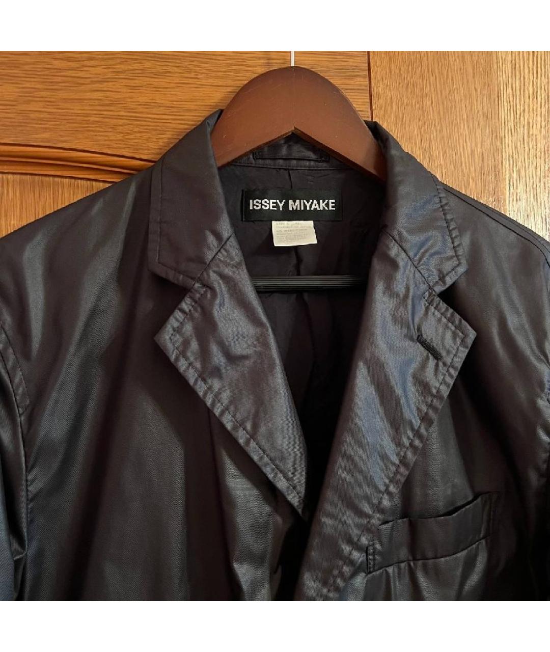 ISSEY MIYAKE Черный полиэстеровый тренч / плащ, фото 4
