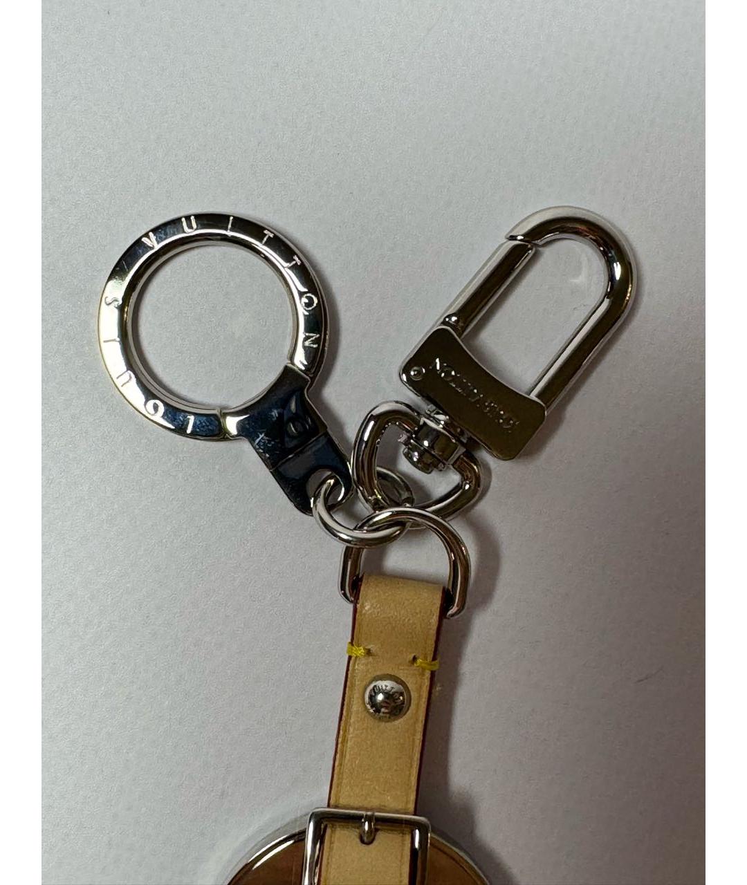 LOUIS VUITTON Серебрянный брелок, фото 5