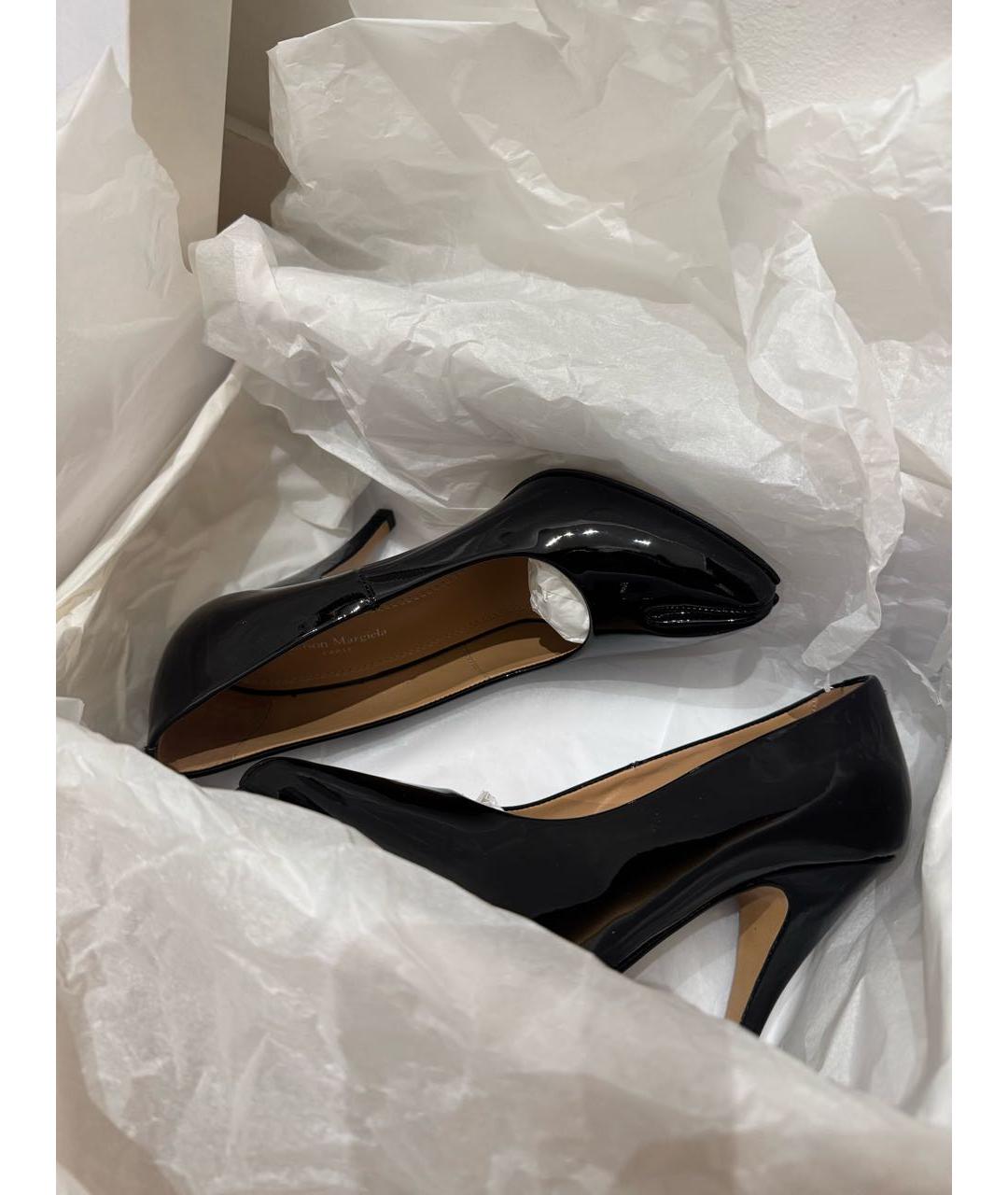 MAISON MARGIELA Черные туфли из лакированной кожи, фото 5