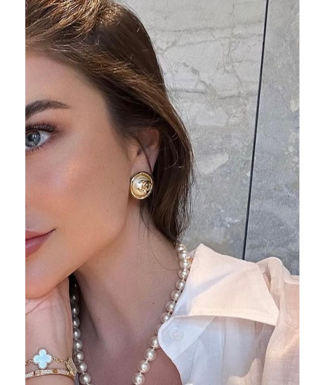 CHANEL Золотые металлические серьги, фото 4