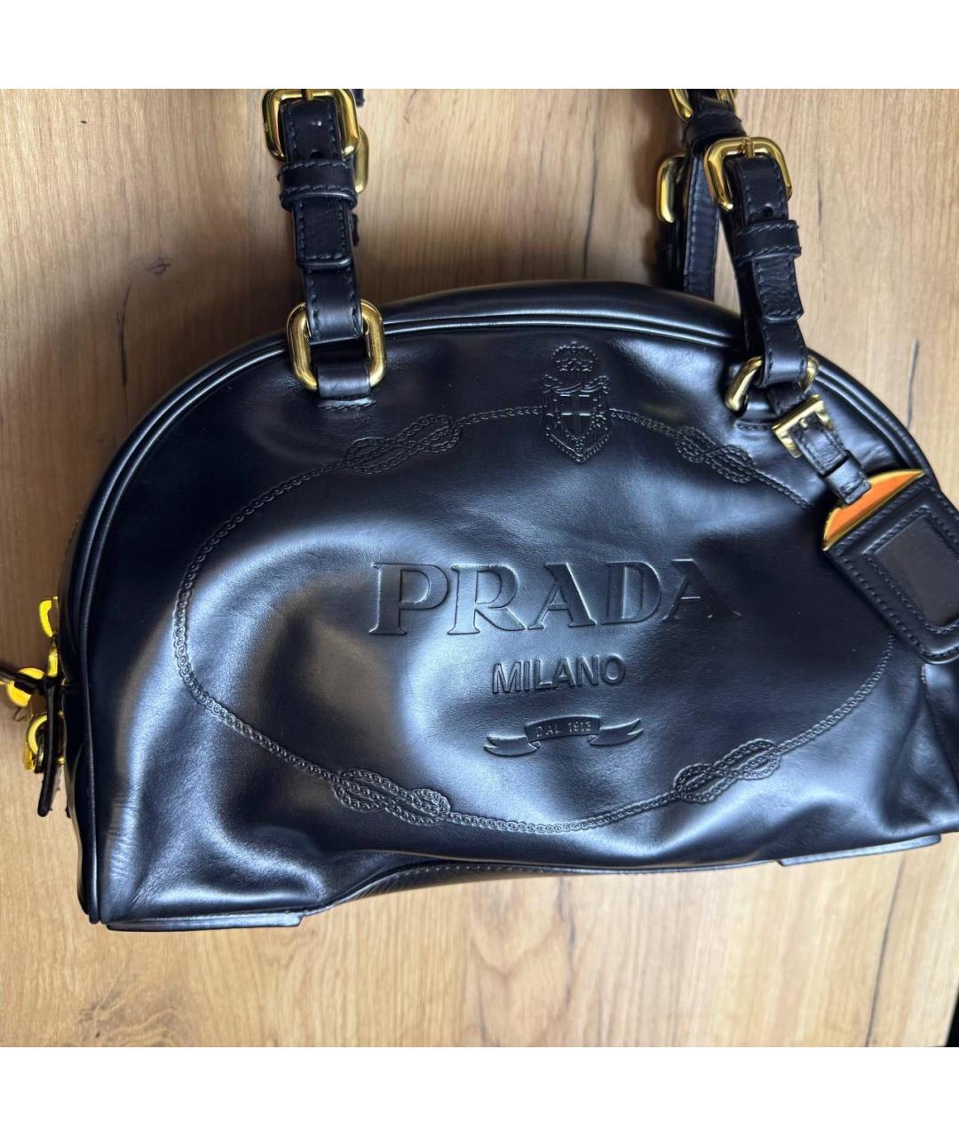 PRADA Черная кожаная сумка с короткими ручками, фото 3