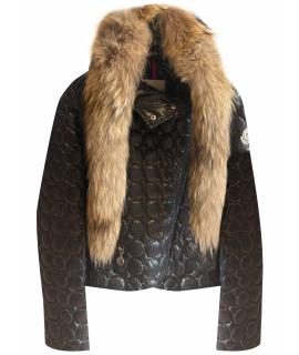 MONCLER Пуховик