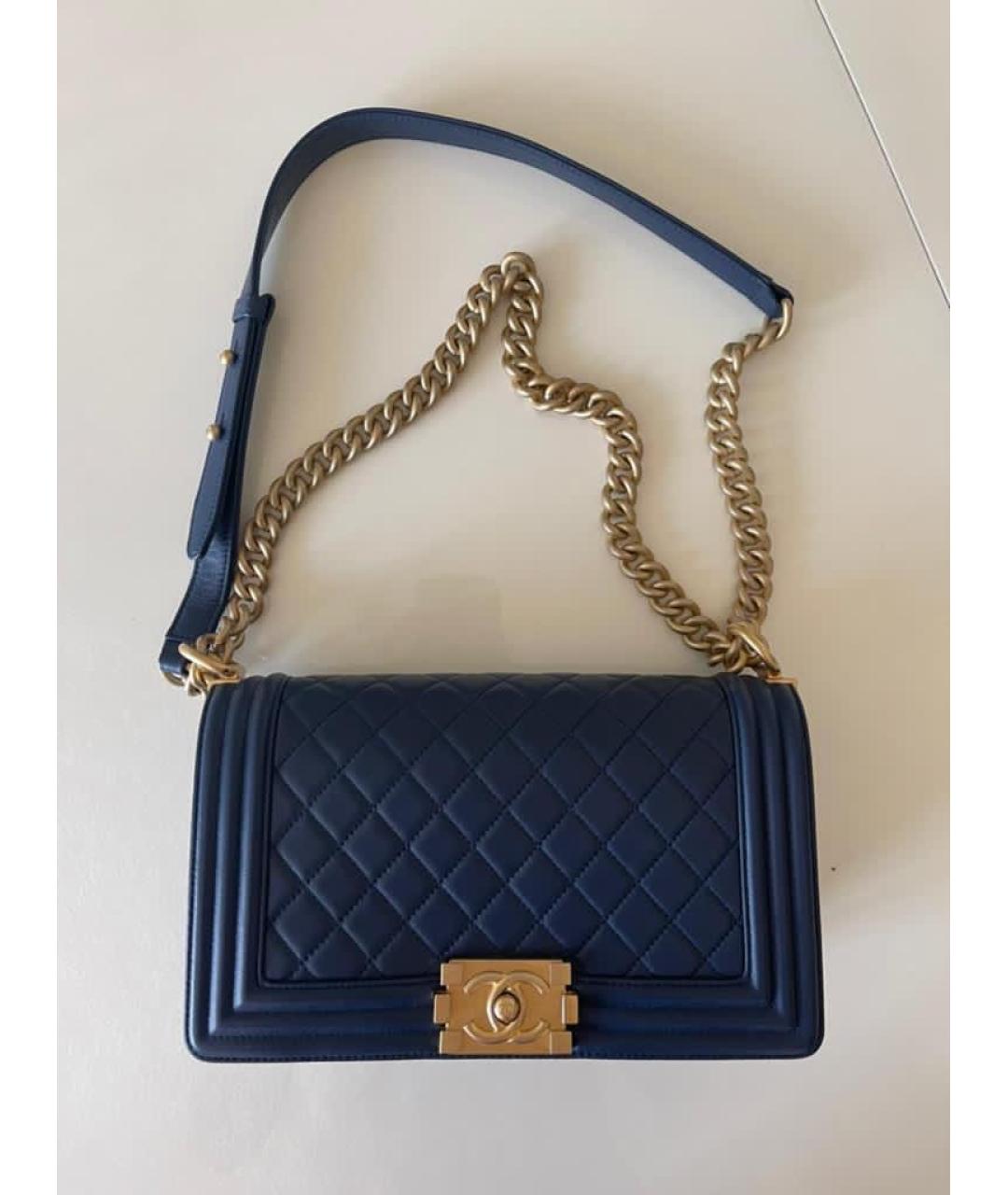 CHANEL Темно-синяя кожаная сумка через плечо, фото 5