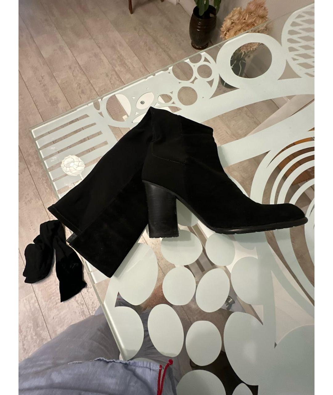 STUART WEITZMAN Черные замшевые сапоги, фото 6