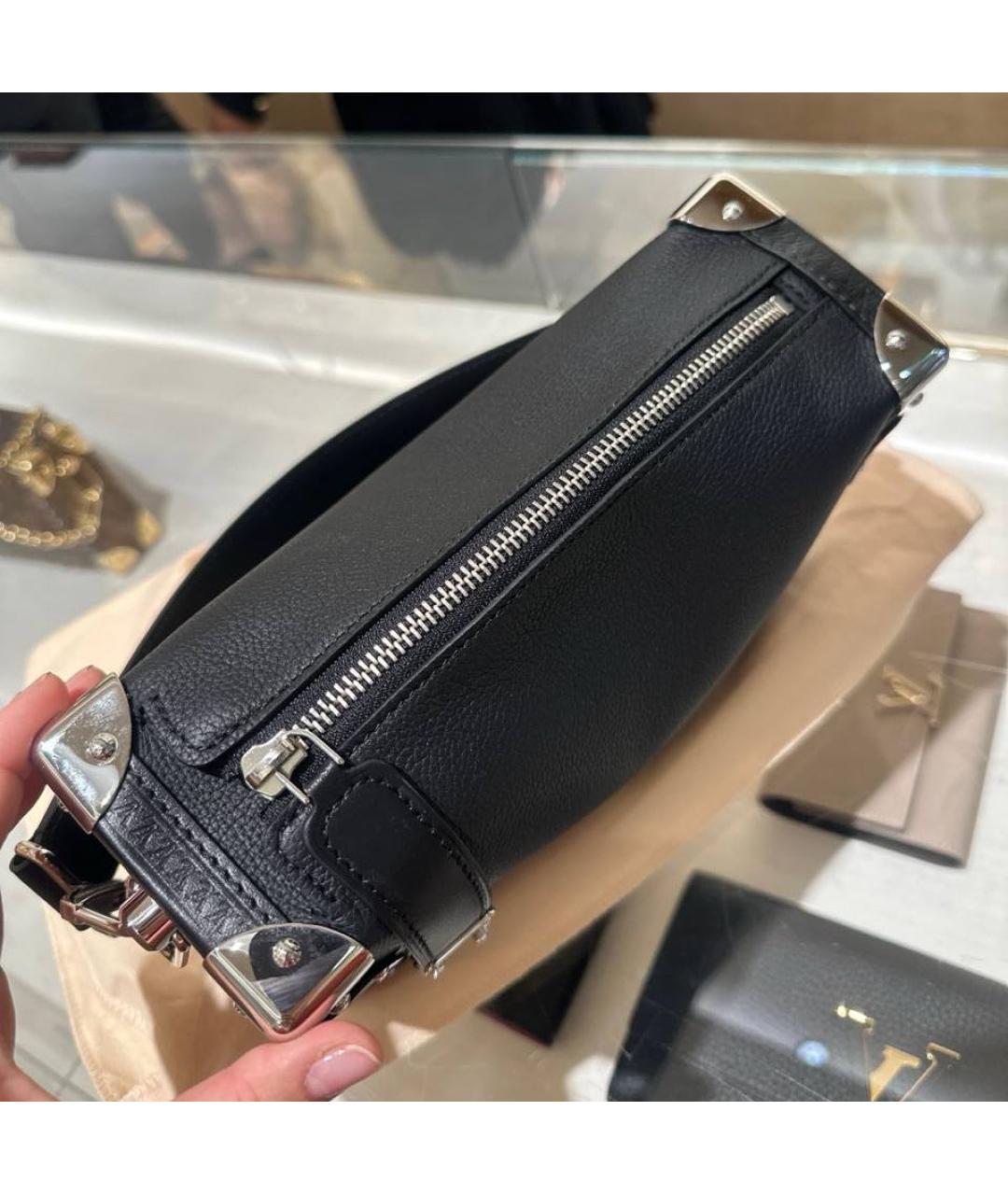 LOUIS VUITTON Черная кожаная сумка с короткими ручками, фото 5