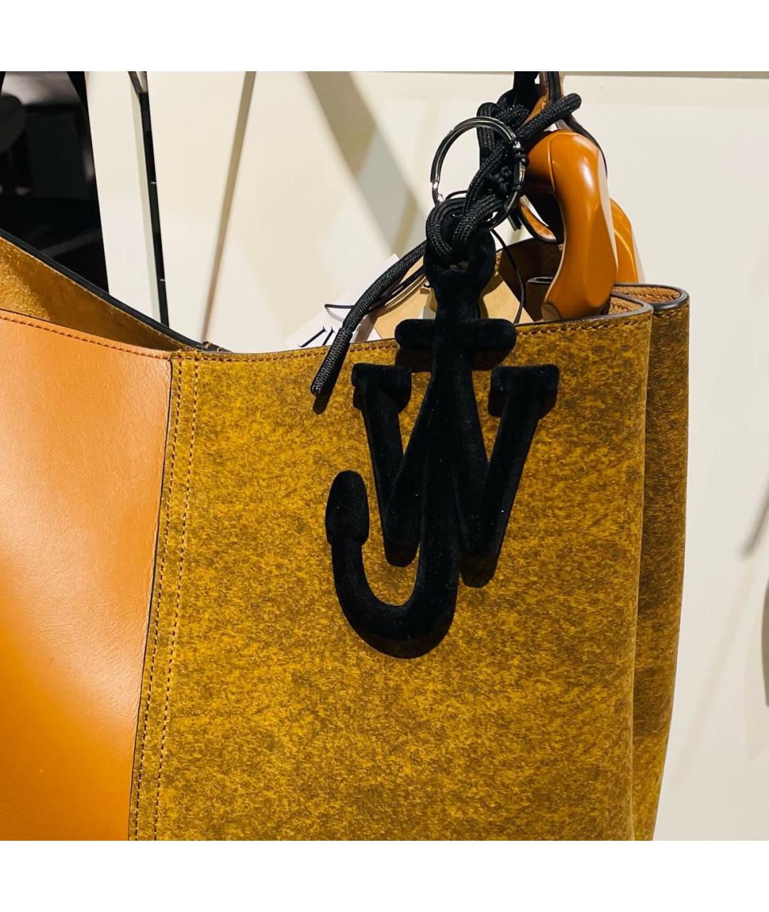 J.W.ANDERSON Черный брелок, фото 5