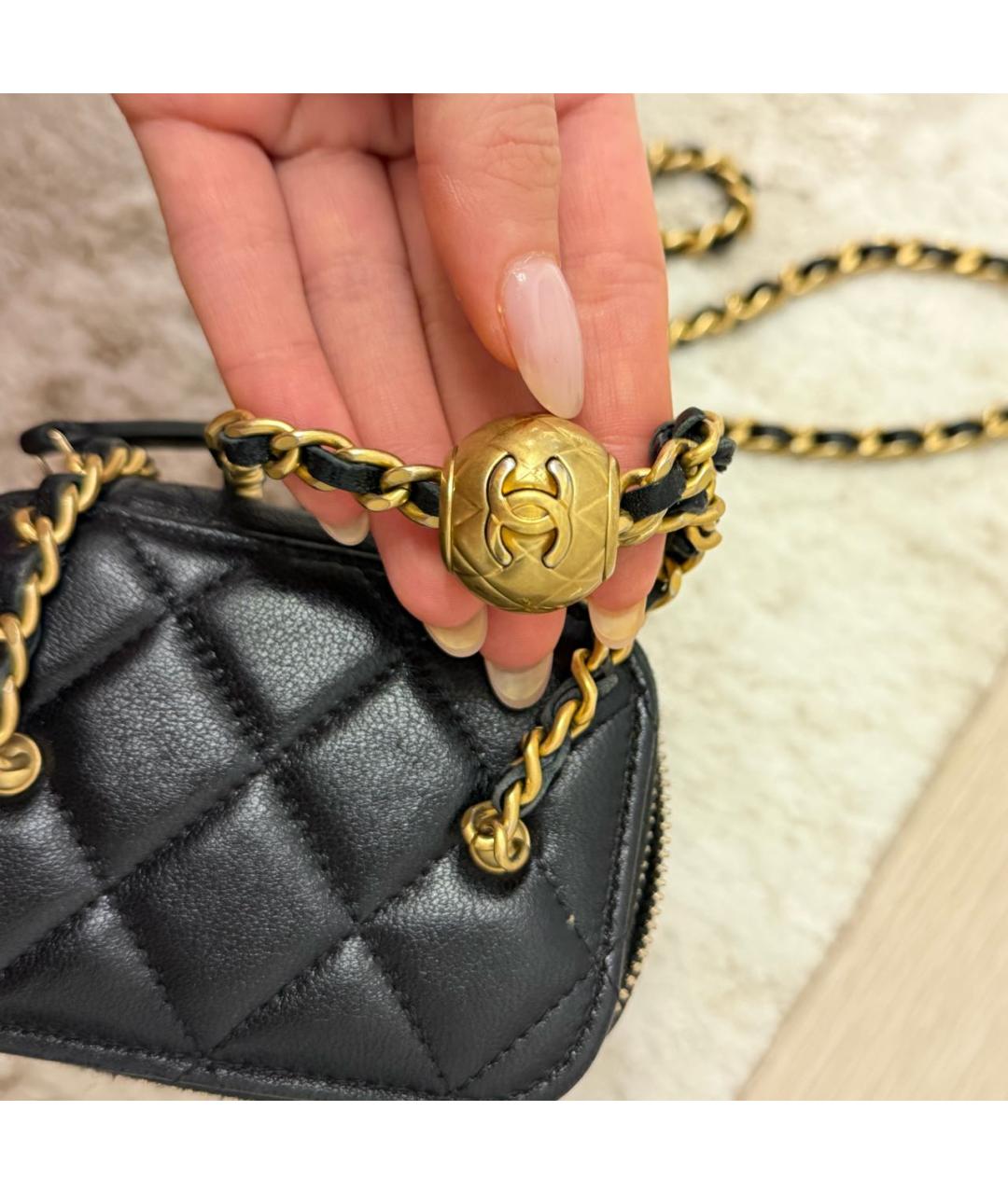 CHANEL Черная кожаная сумка через плечо, фото 4