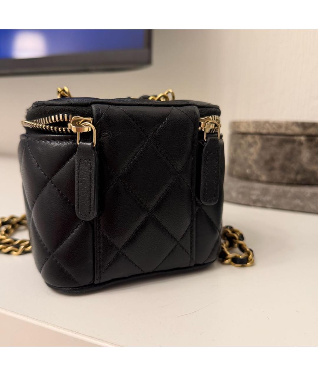CHANEL Черная кожаная сумка через плечо, фото 2