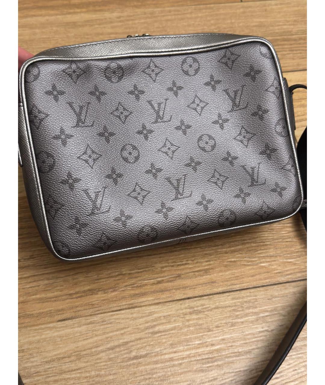 LOUIS VUITTON Серебряная кожаная сумка на плечо, фото 6