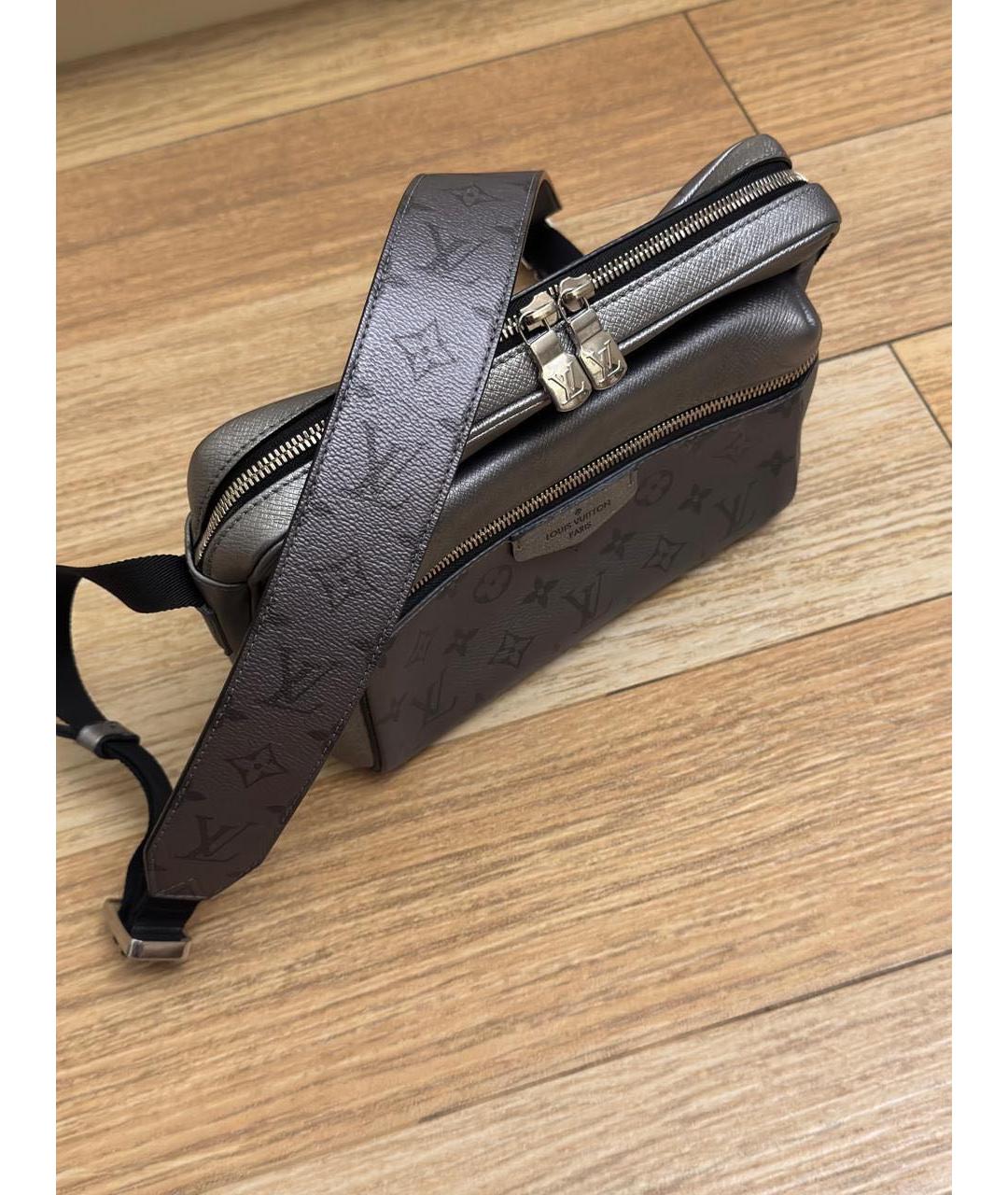 LOUIS VUITTON Серебряная кожаная сумка на плечо, фото 2