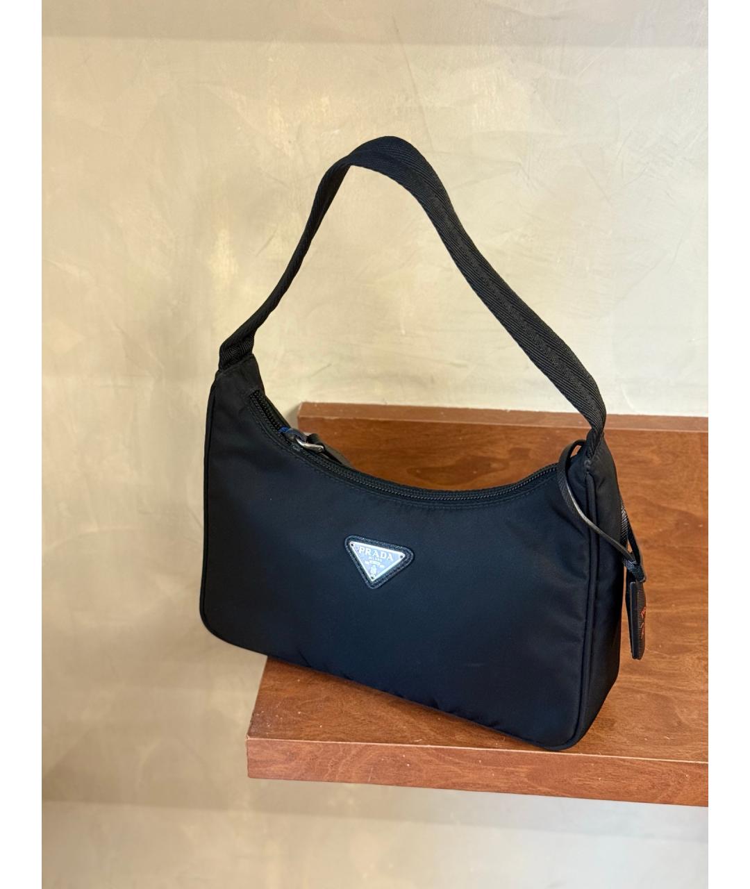 PRADA Черная синтетическая сумка с короткими ручками, фото 4