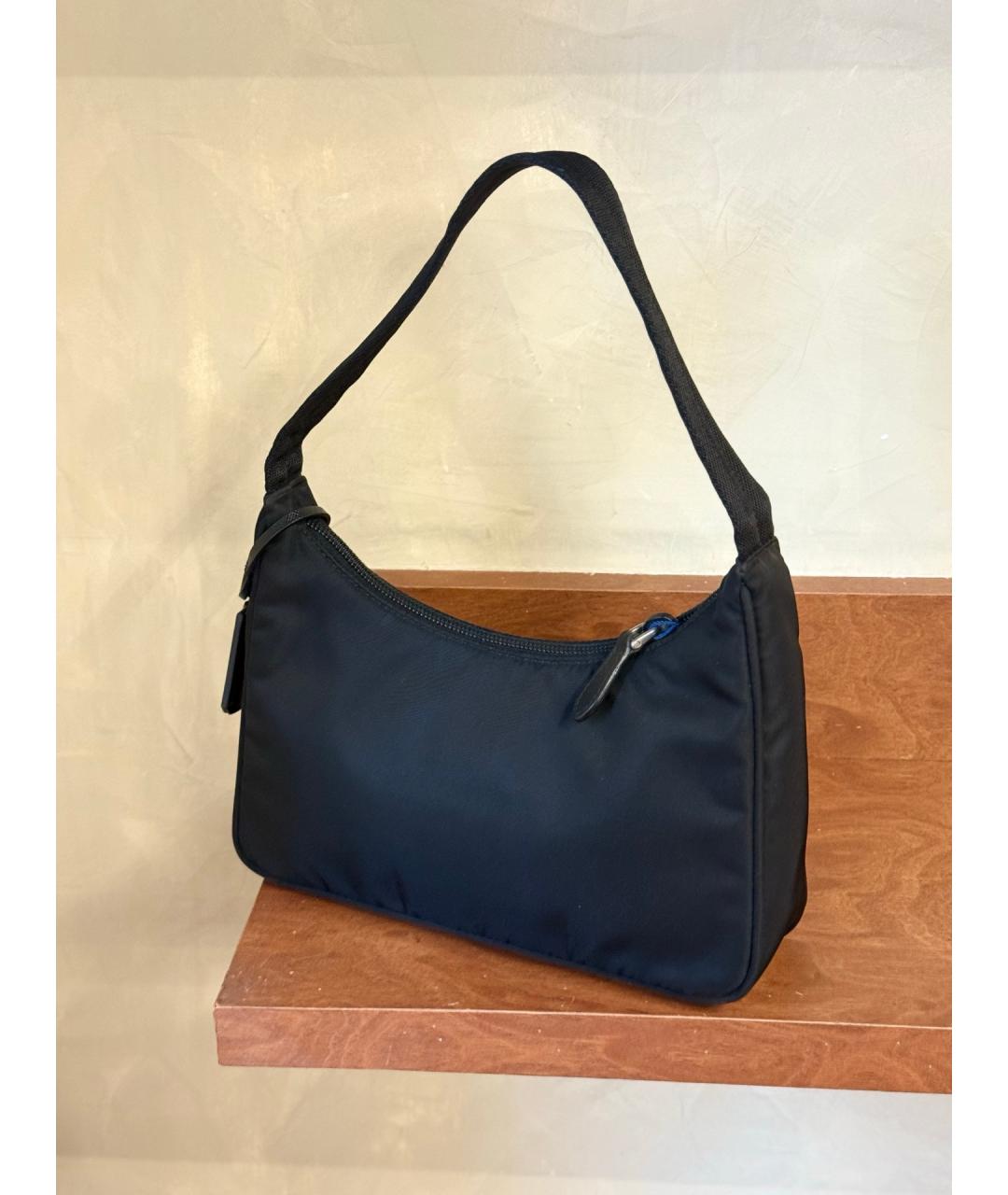 PRADA Черная синтетическая сумка с короткими ручками, фото 6