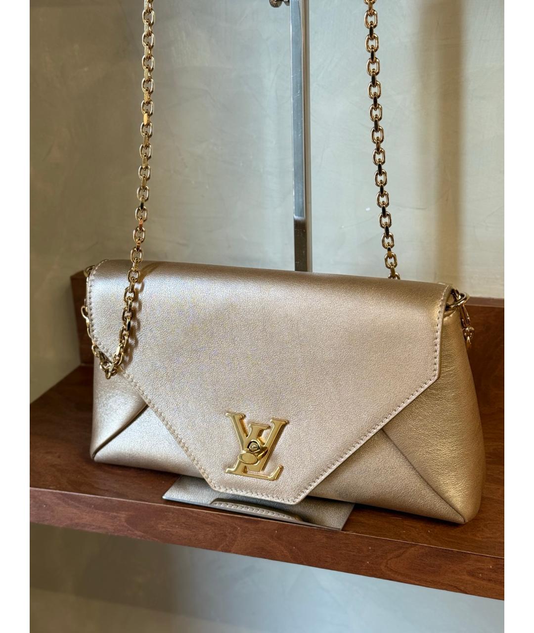 LOUIS VUITTON Золотая кожаная сумка через плечо, фото 2