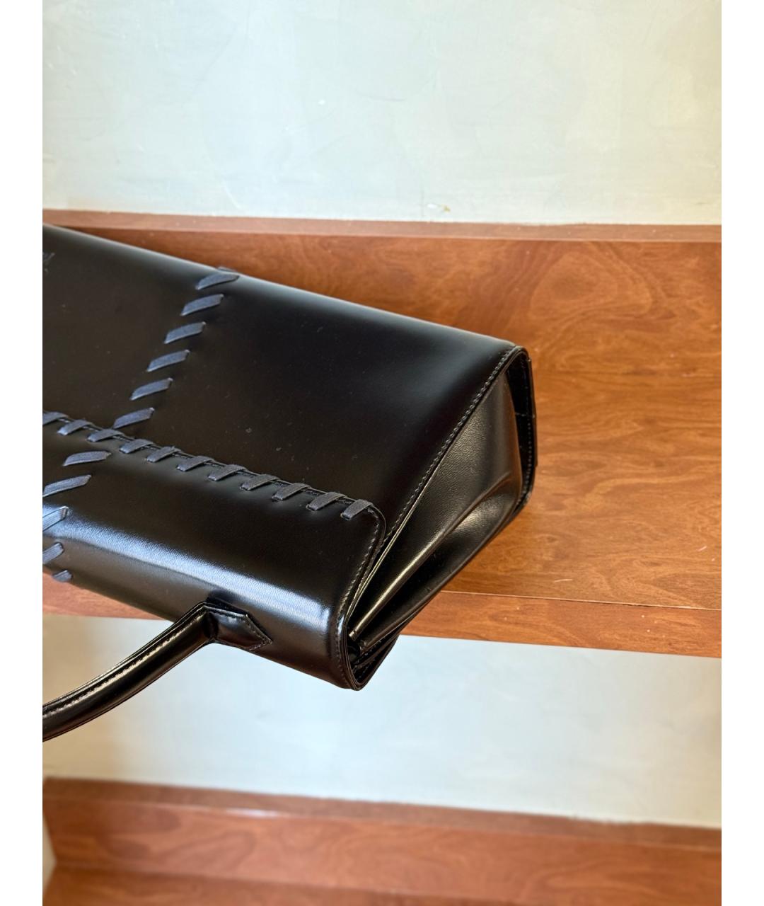 YVES SAINT LAURENT VINTAGE Черная кожаная сумка с короткими ручками, фото 9