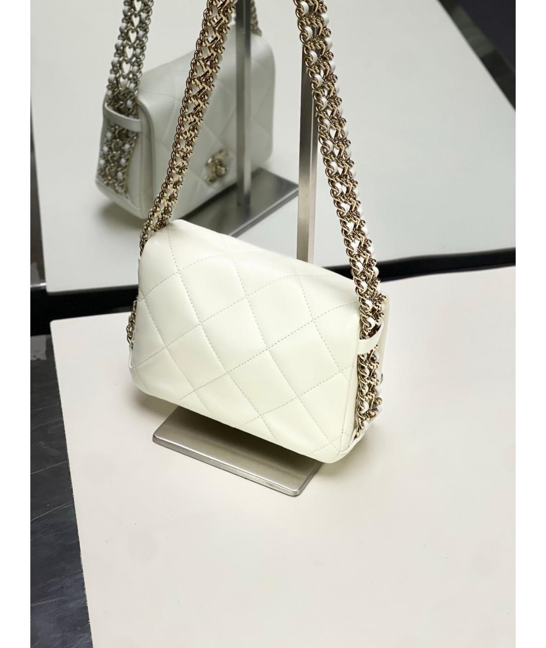CHANEL Белая кожаная сумка через плечо, фото 4