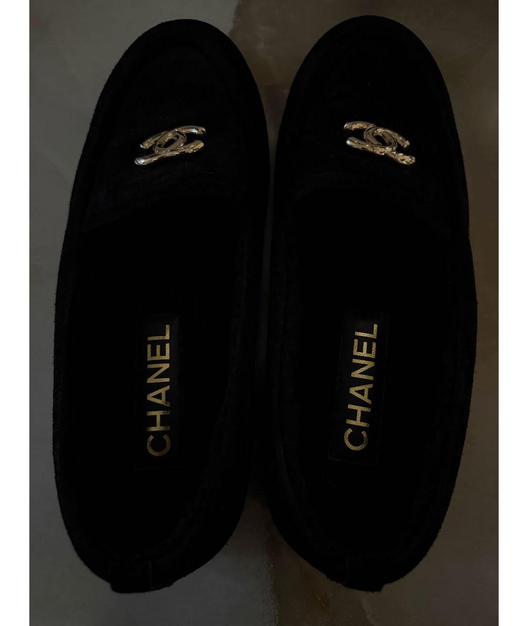 CHANEL Черные замшевые лоферы, фото 3
