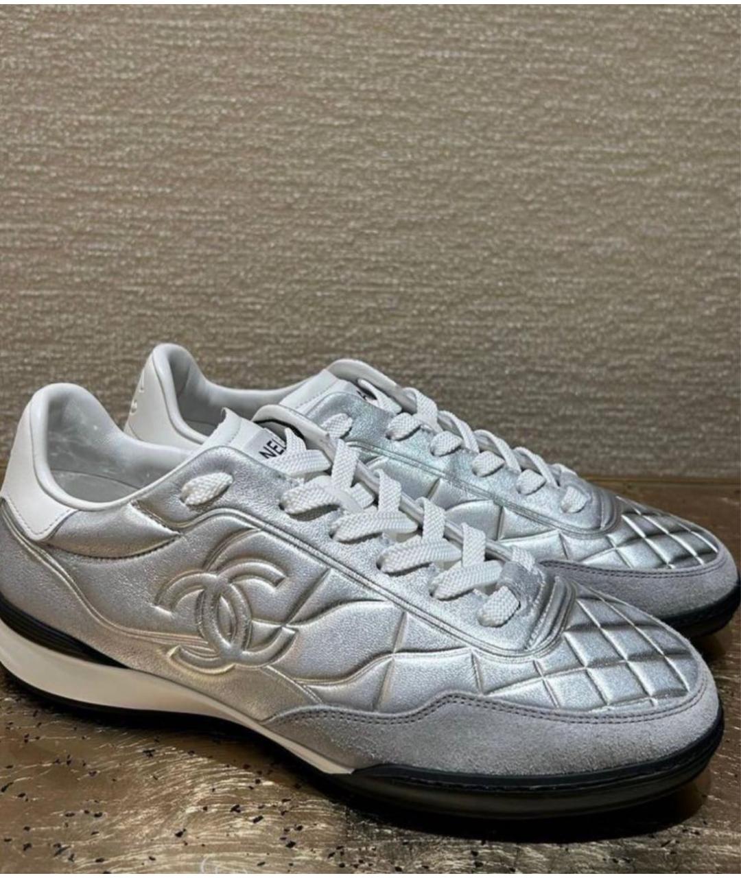 CHANEL Серебряные кожаные кроссовки, фото 2