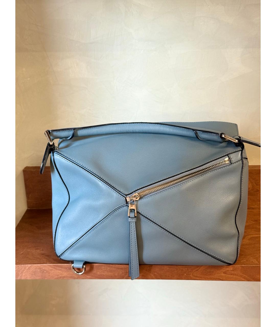 LOEWE Голубая кожаная сумка с короткими ручками, фото 5