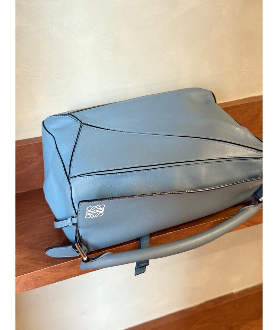 LOEWE Голубая кожаная сумка с короткими ручками, фото 8