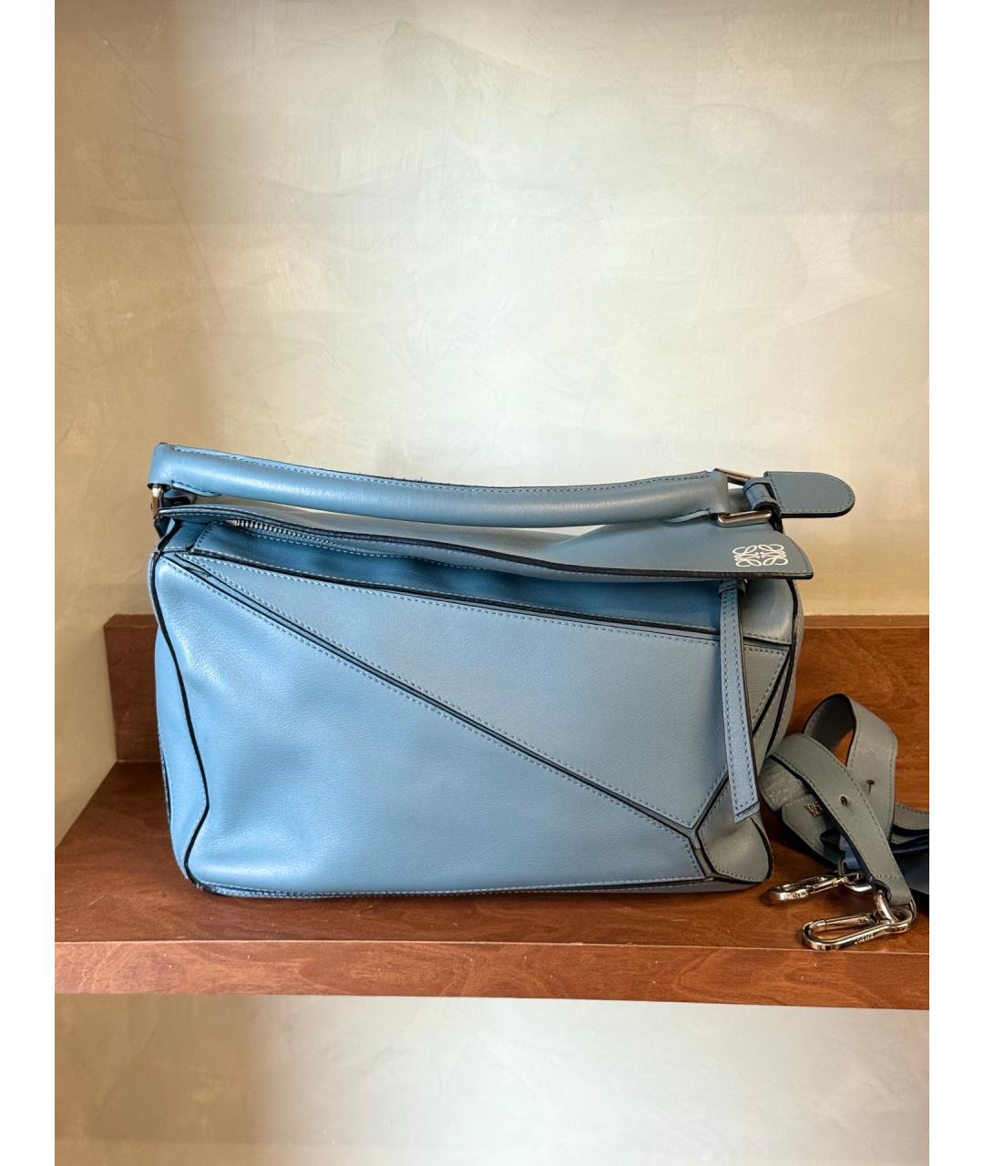 LOEWE Голубая кожаная сумка с короткими ручками, фото 9