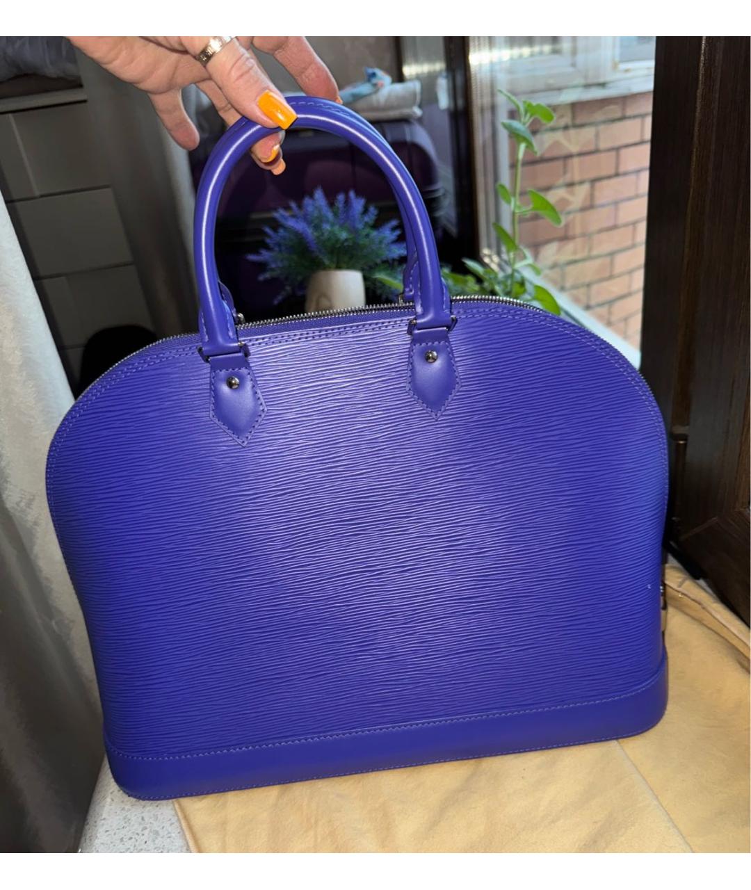 LOUIS VUITTON Синяя кожаная сумка с короткими ручками, фото 3