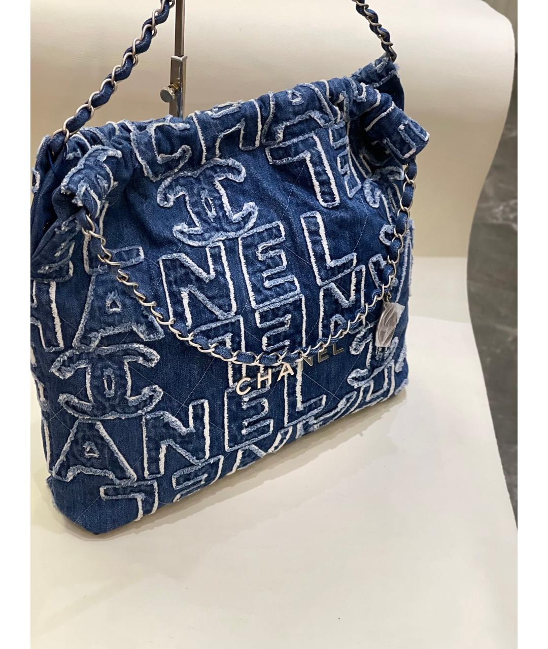 CHANEL Голубая деним сумка через плечо, фото 2