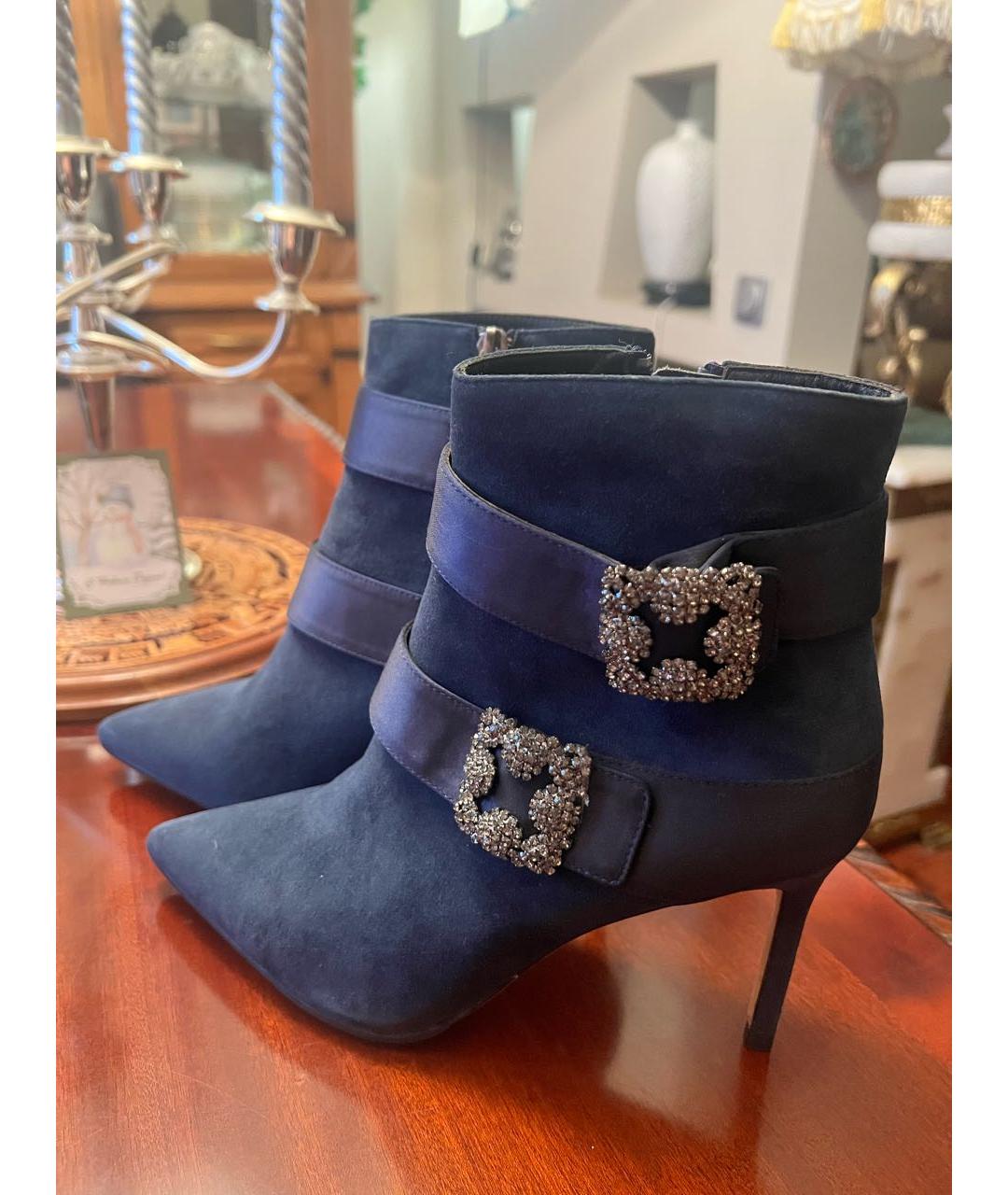 MANOLO BLAHNIK Бирюзовые замшевые полусапоги, фото 2