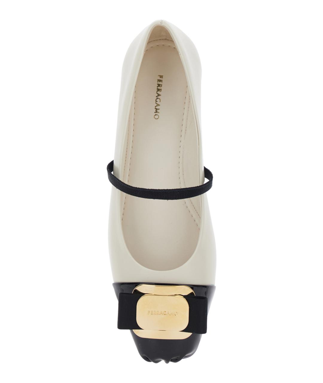 FERRAGAMO Белые кожаные балетки, фото 3