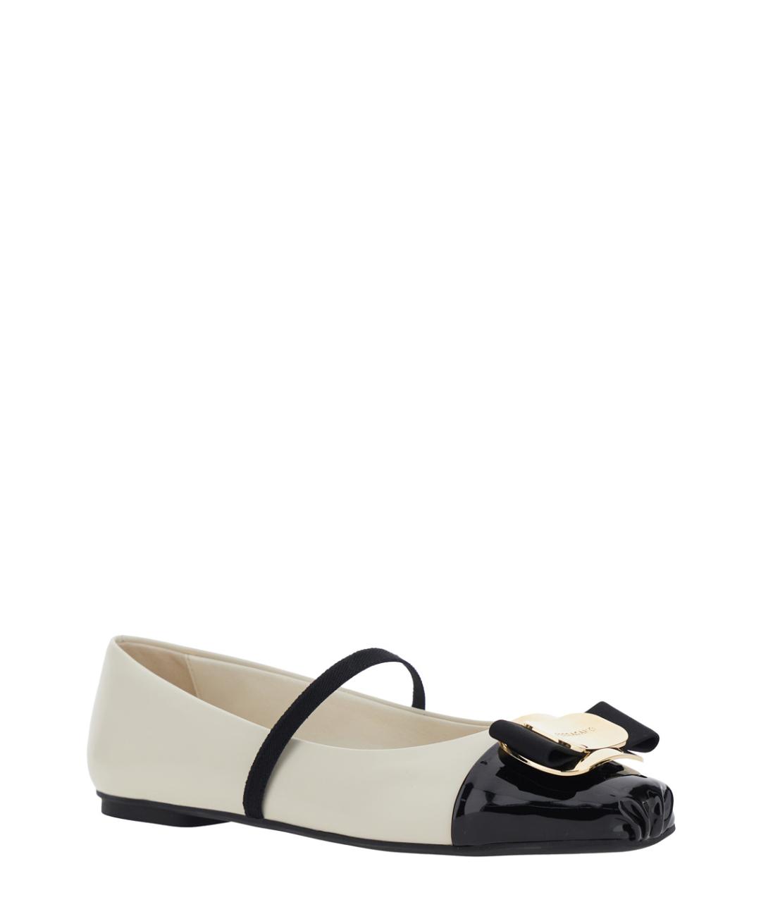 FERRAGAMO Белые кожаные балетки, фото 1