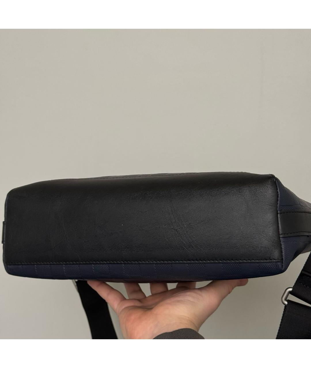 LOUIS VUITTON Темно-синяя кожаная сумка на плечо, фото 6