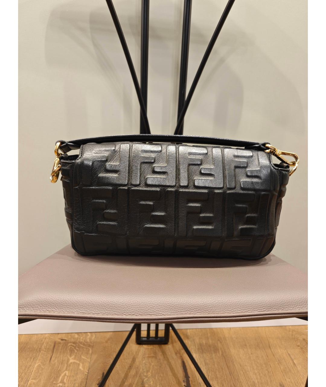 FENDI Черная кожаная сумка с короткими ручками, фото 3