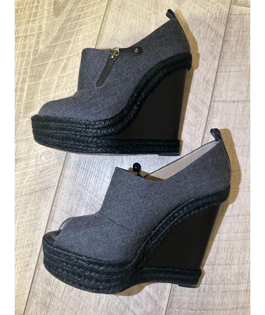 CHRISTIAN LOUBOUTIN Антрацитовые текстильные ботильоны, фото 4